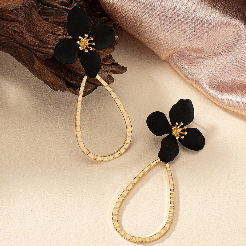 Chic Flower Drop Earrings