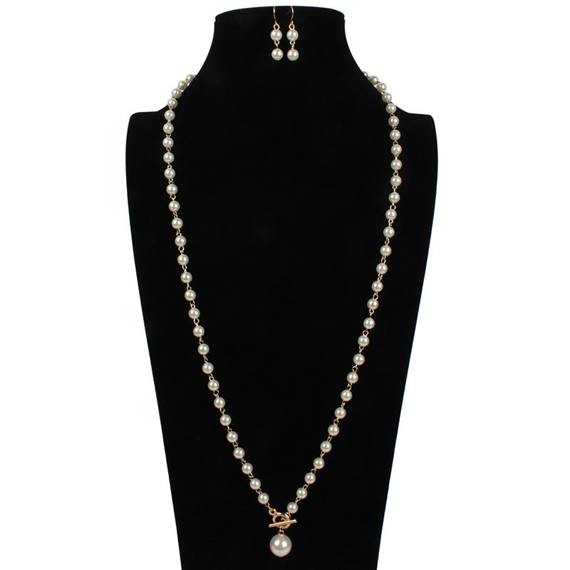 Elegant Pearl Necklace Earrings Set